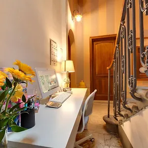 Sleep Tight , Florence Italie